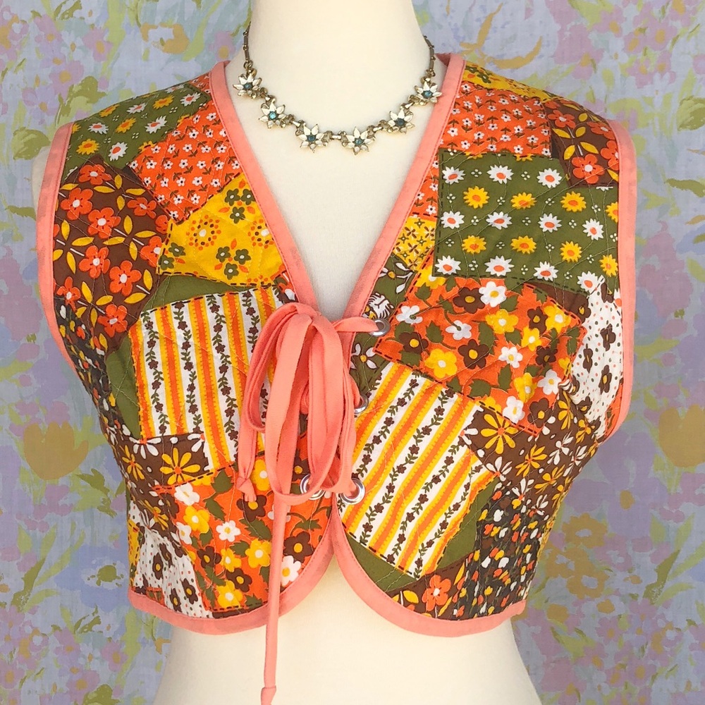 SOLD True Vintage 70s Lace Up Hippie Quilted Vest - Picture 2 of 8